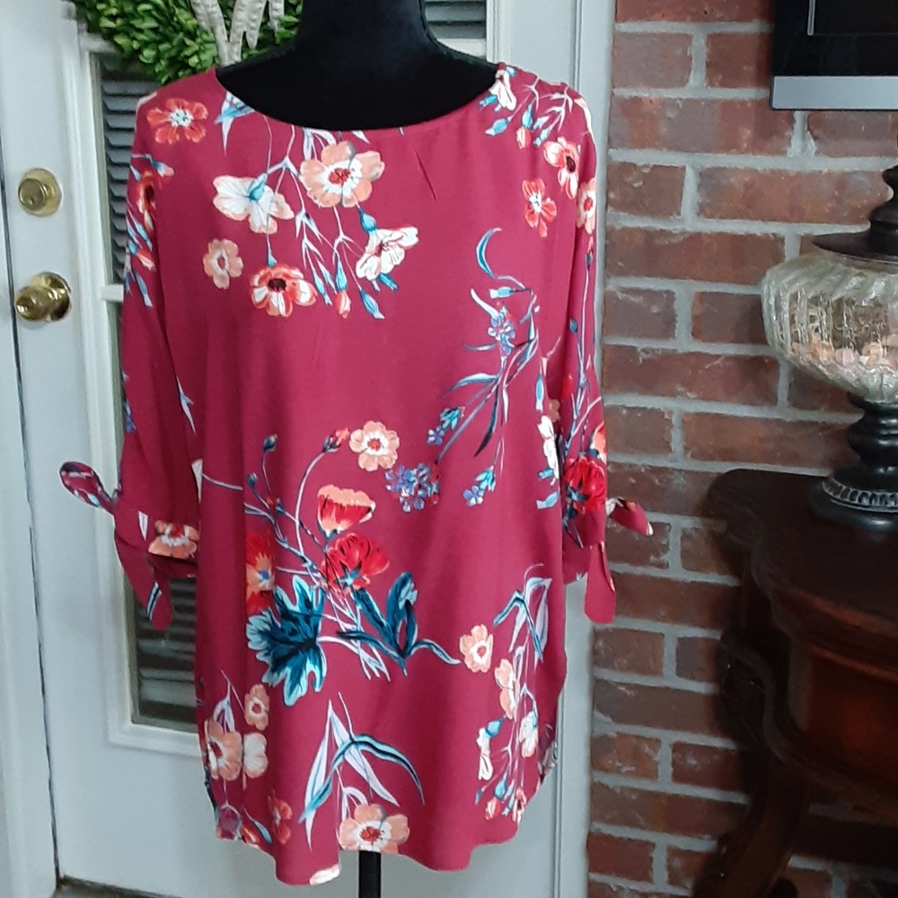Umgee red floral print cold shoulder short sleeve top bows  Small EUC